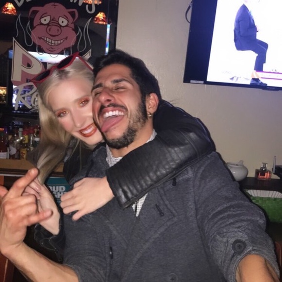 Meet your Posher, Lindsey - Picture 4 of 11